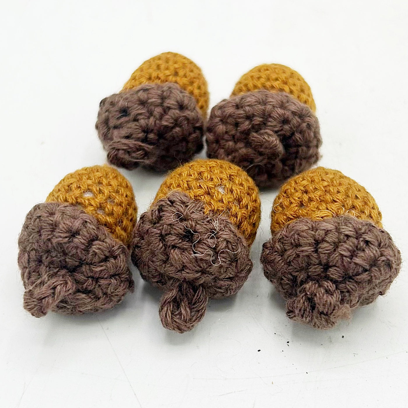 💙 Set of 5 Mini Crochet Acorns 1"