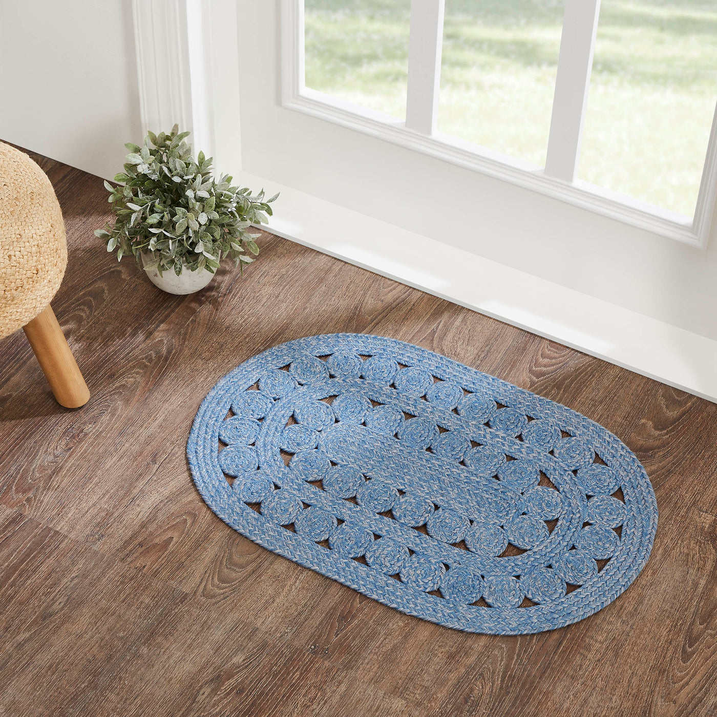 Celeste Blended Blue Indoor/Outdoor 30" Oval Rug