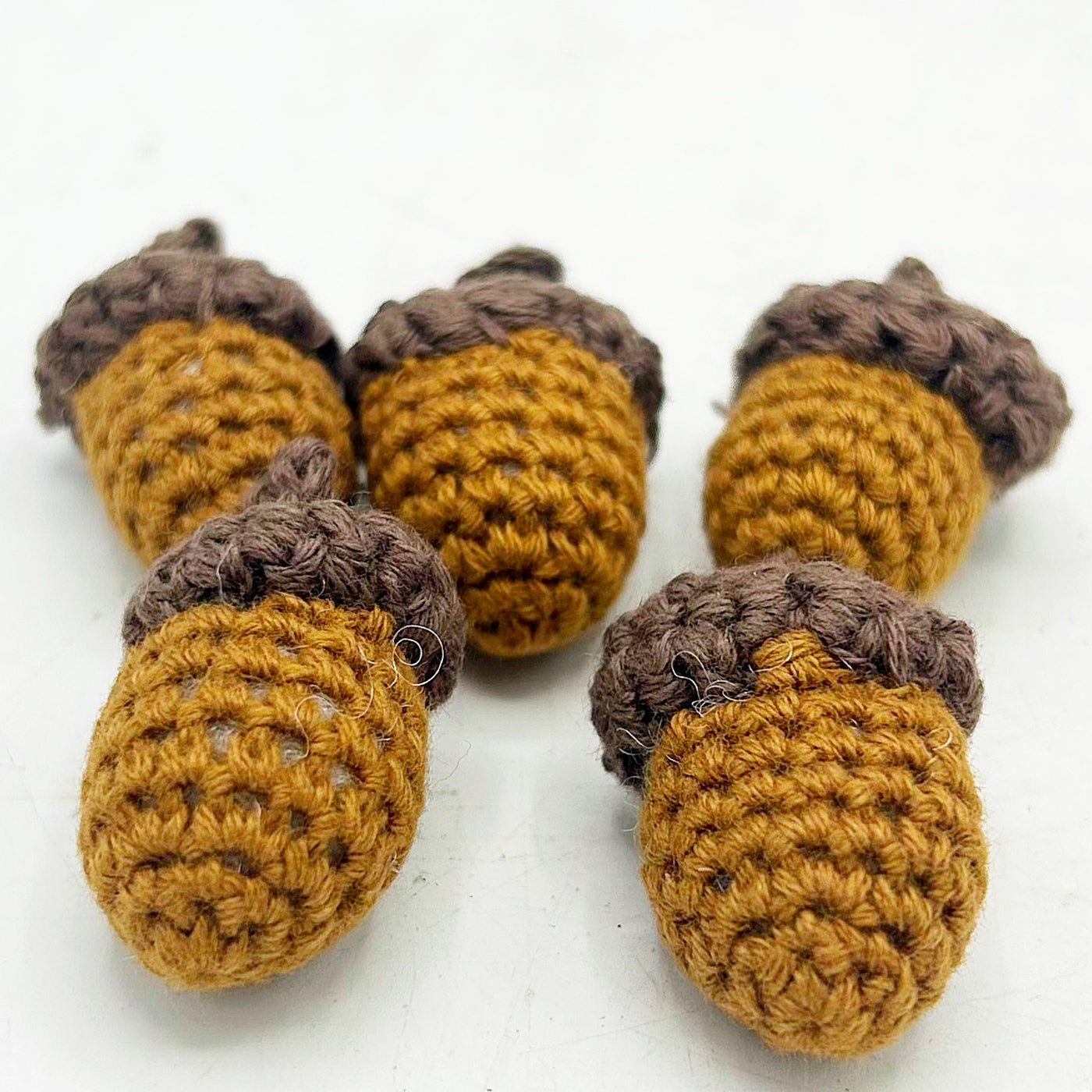💙 Set of 5 Mini Crochet Acorns 1"
