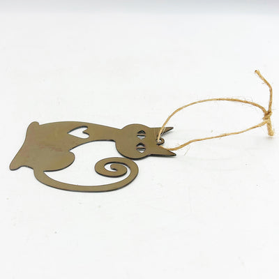 💙 Rusty Cat with Heart Flat Rustic Ornament