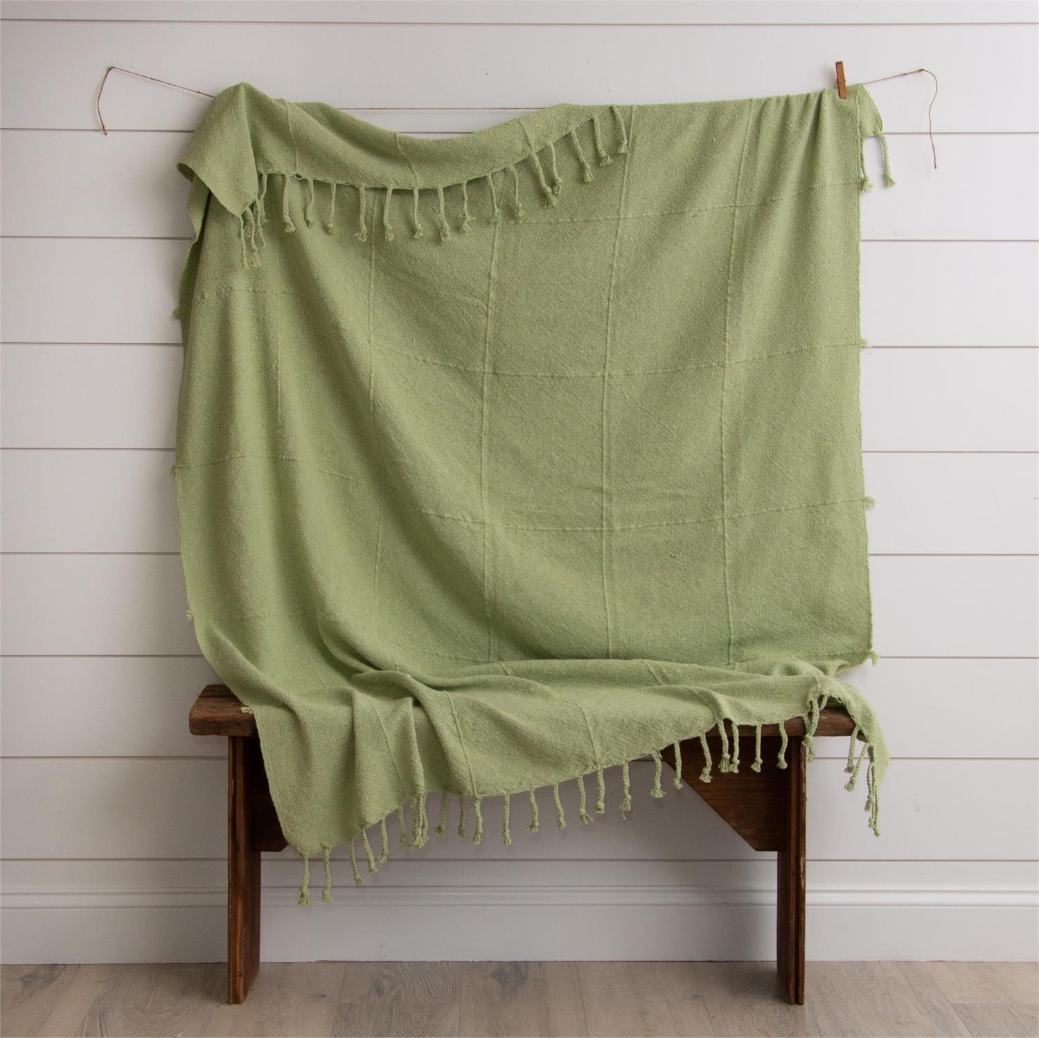 Celery Green Throw With Tassels – Blueberry Lane Shop