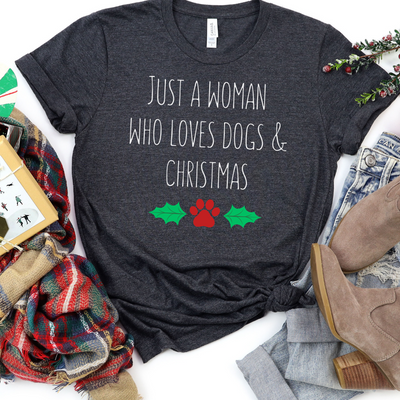 💙 🎄CHRISTMAS T-SHIRT Just a Woman Who Loves Dogs & Christmas T-Shirt