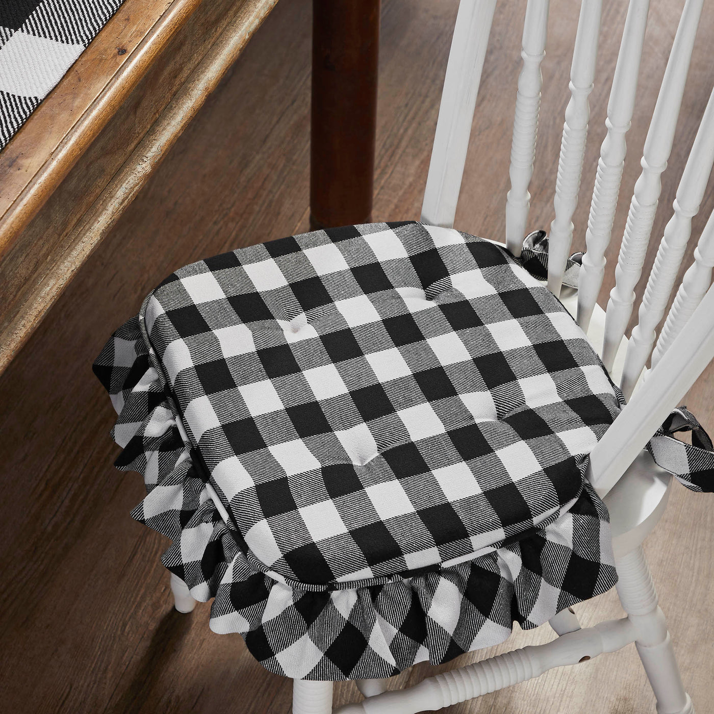 Annie Buffalo Check Black Ruffled Chair Pad