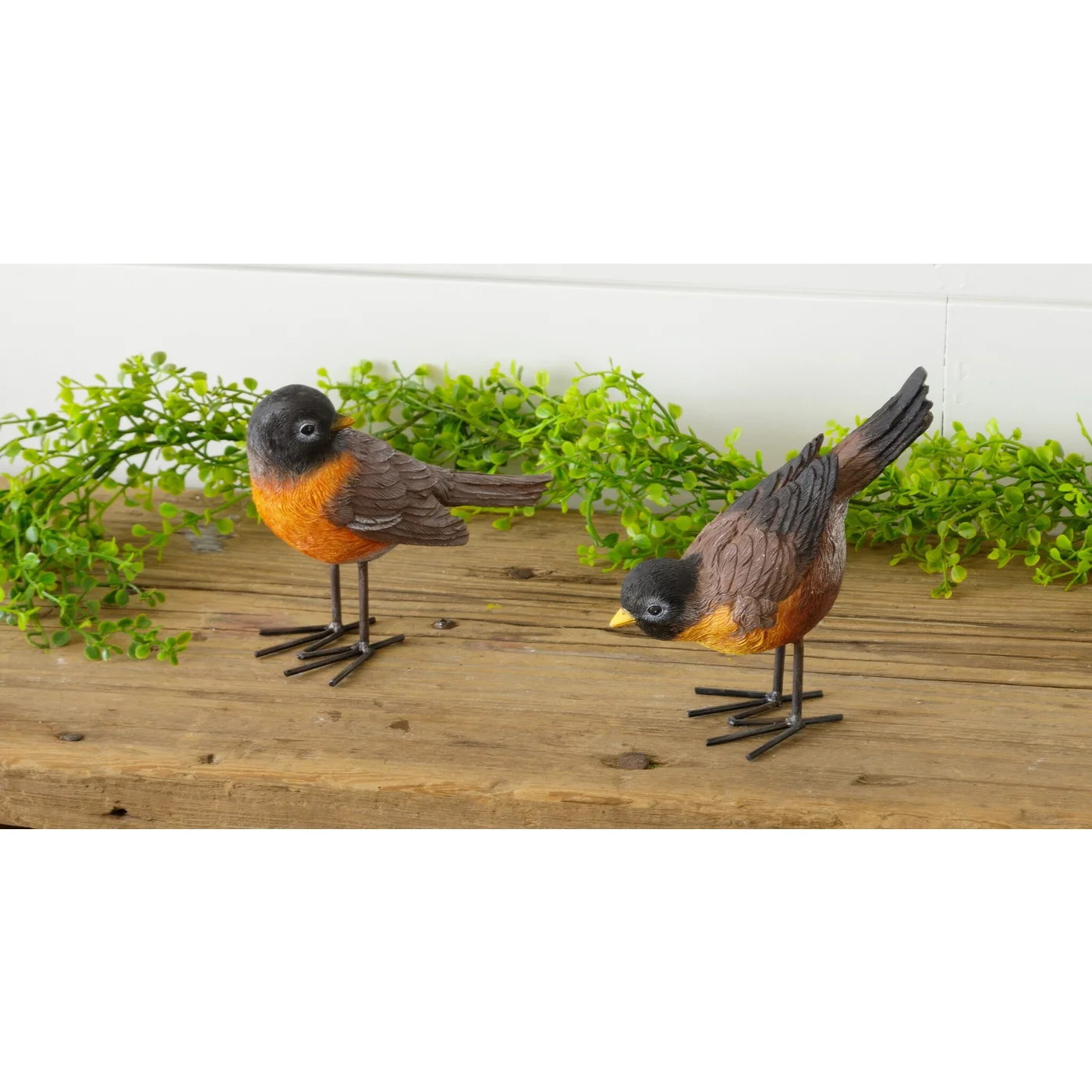 Set of 2 Robin Bird Resin Figurines