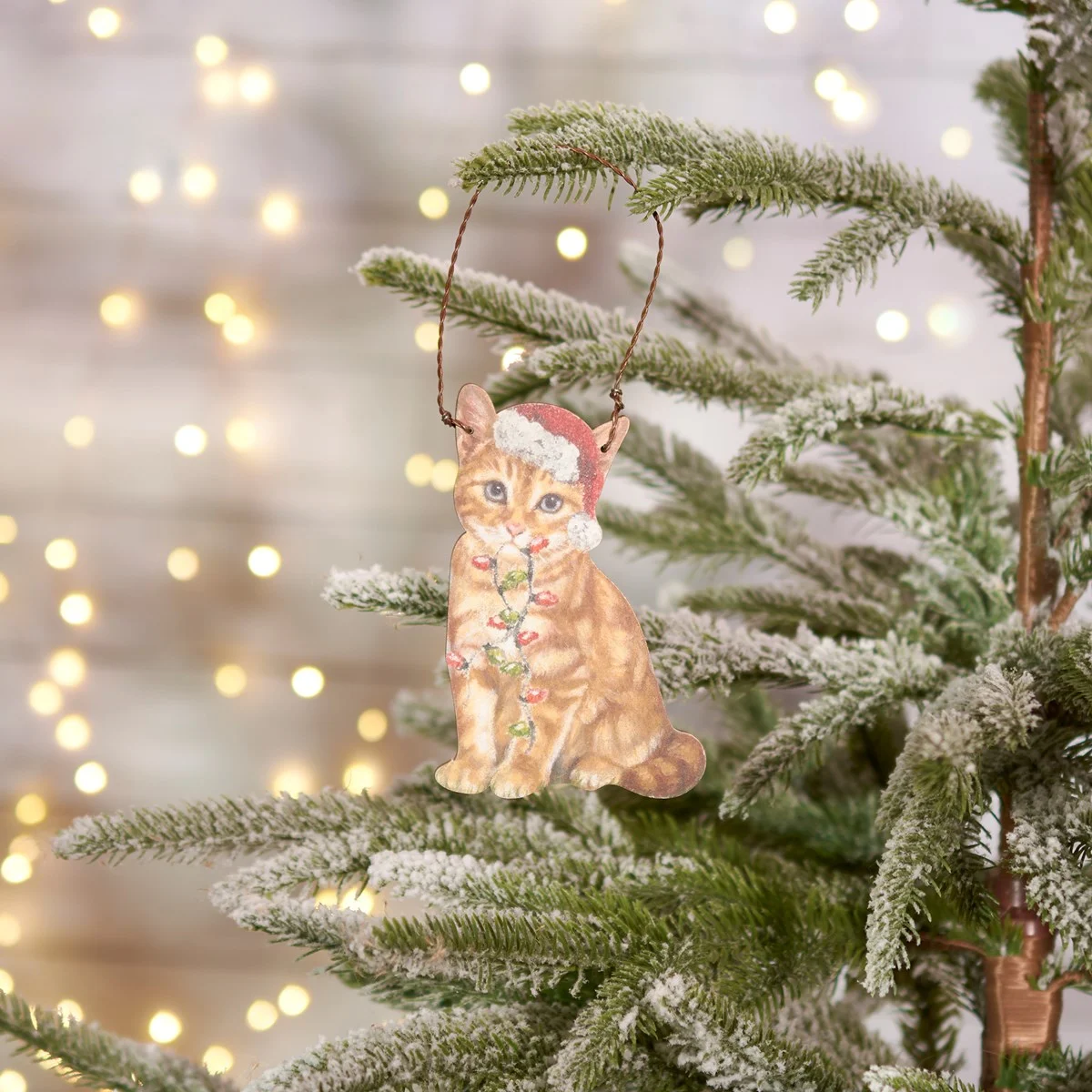 DAY 1 ✨ 25 Days of Ornaments ✨ Orange Cat Santa Ornament