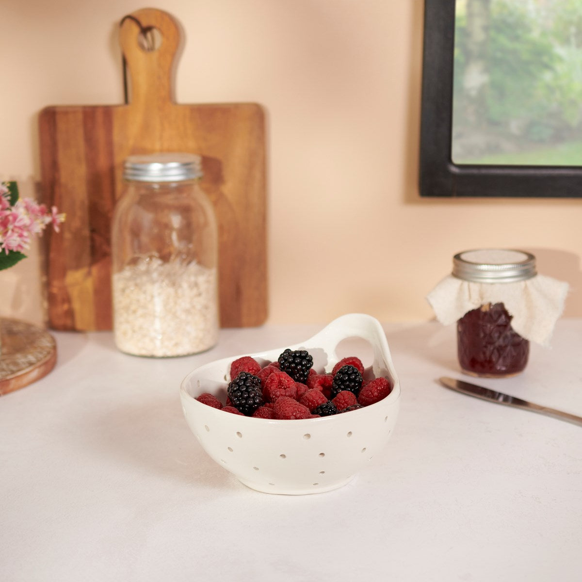 Farmhouse White Berry Bowl