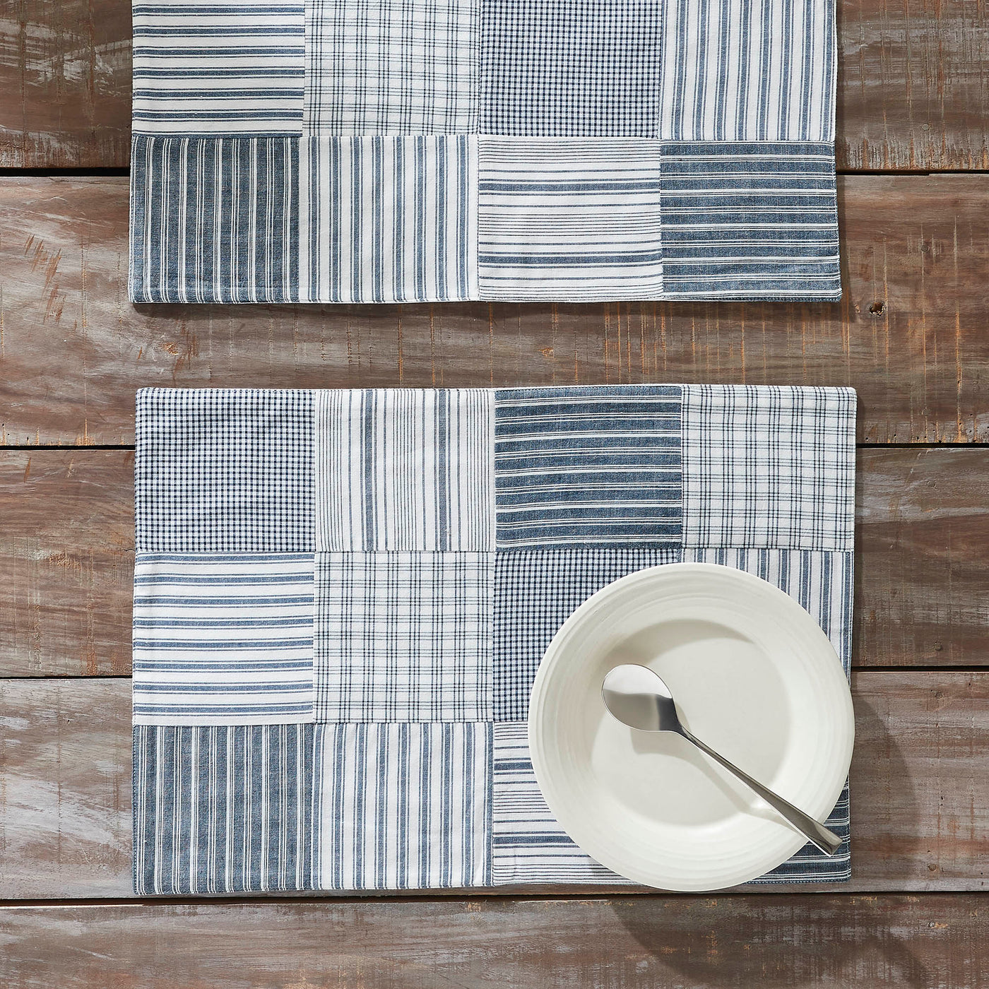 Set of 2 Sawyer Mill Blue Quilted Placemats