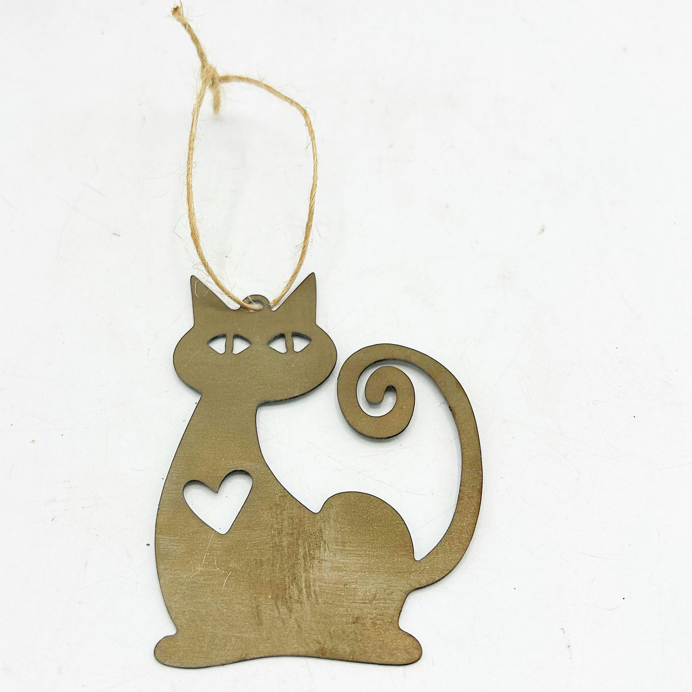 💙 Rusty Cat with Heart Flat Rustic Ornament