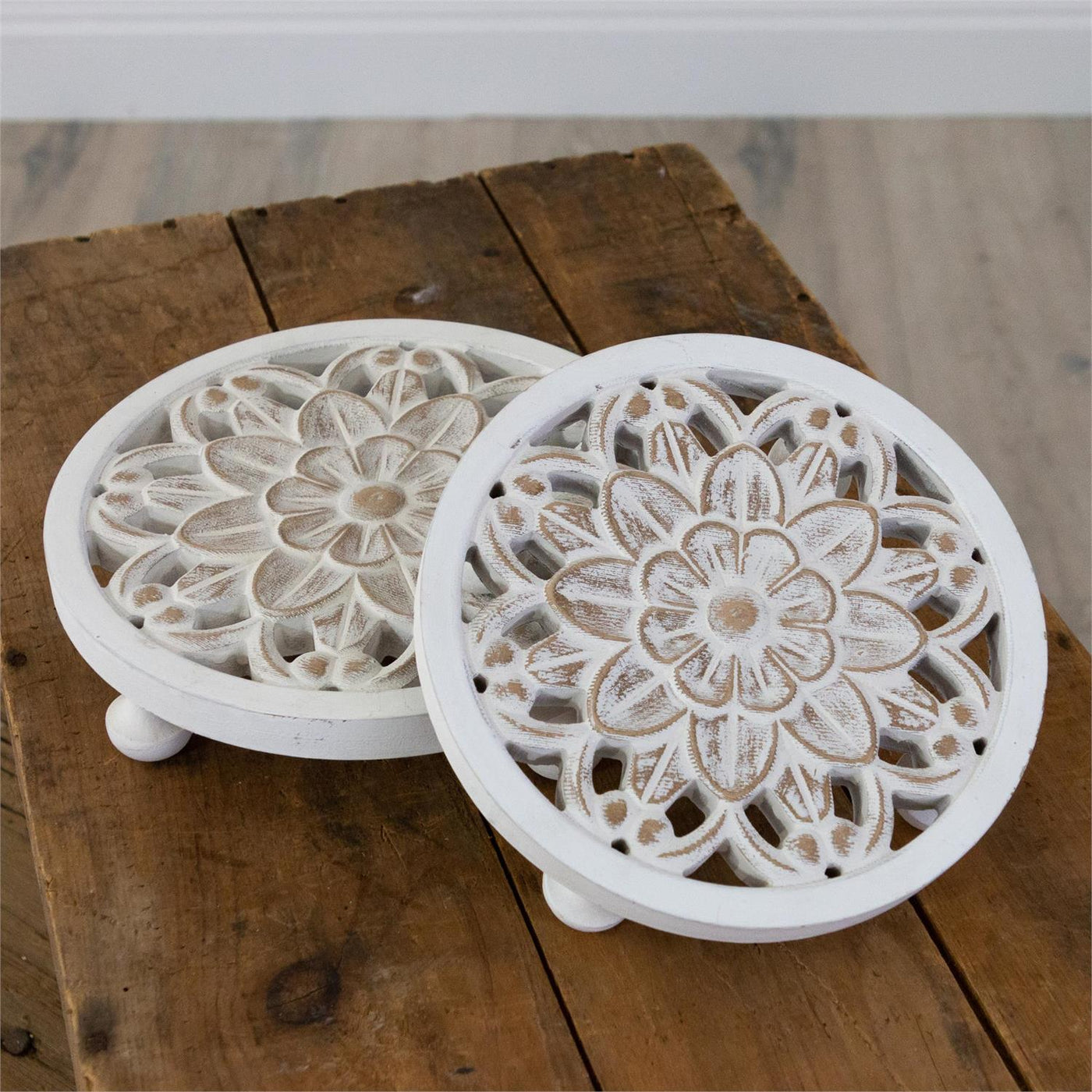 Set of 2 Floral Cut-Out Design Risers