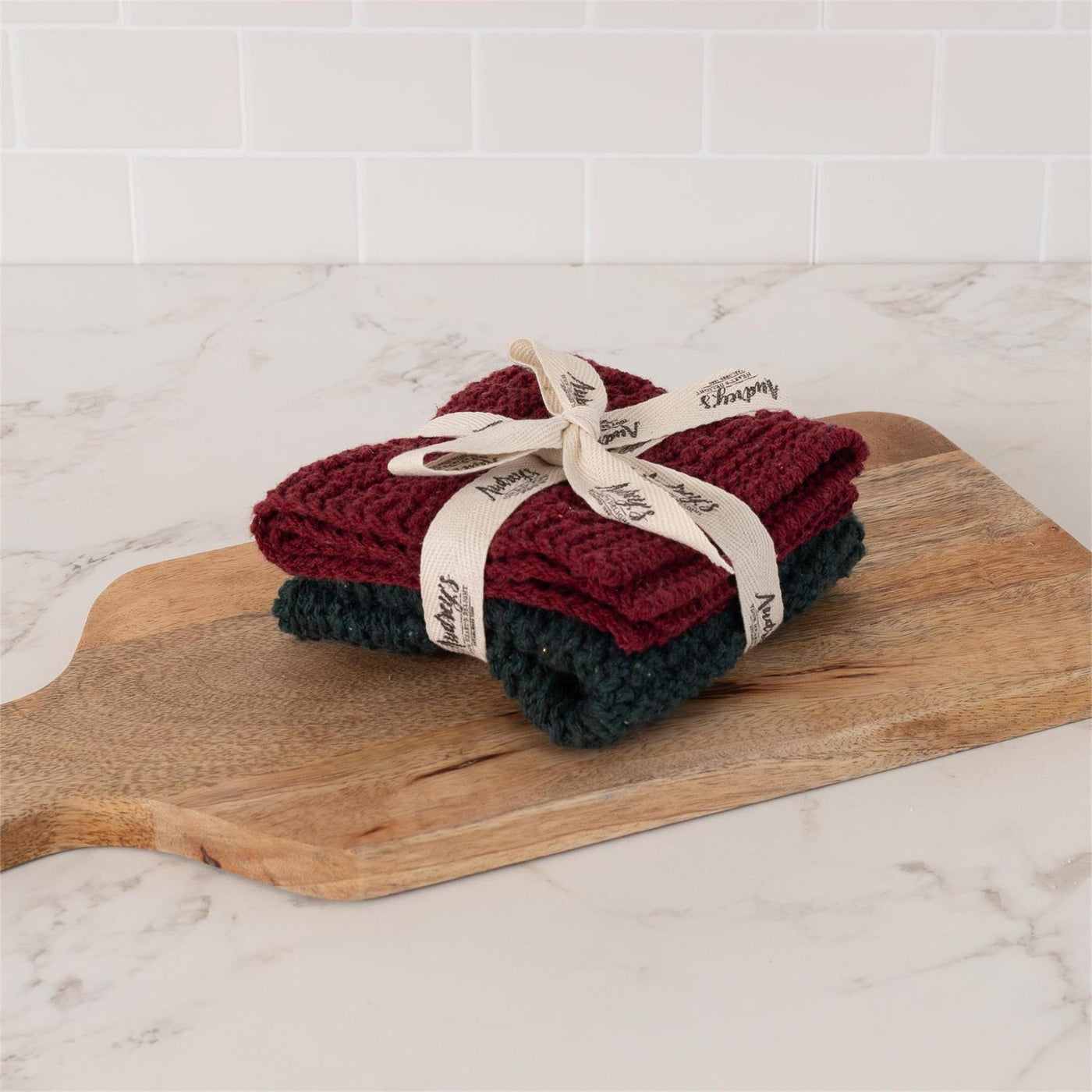 Red and Green Knitted Dish Cloth Set