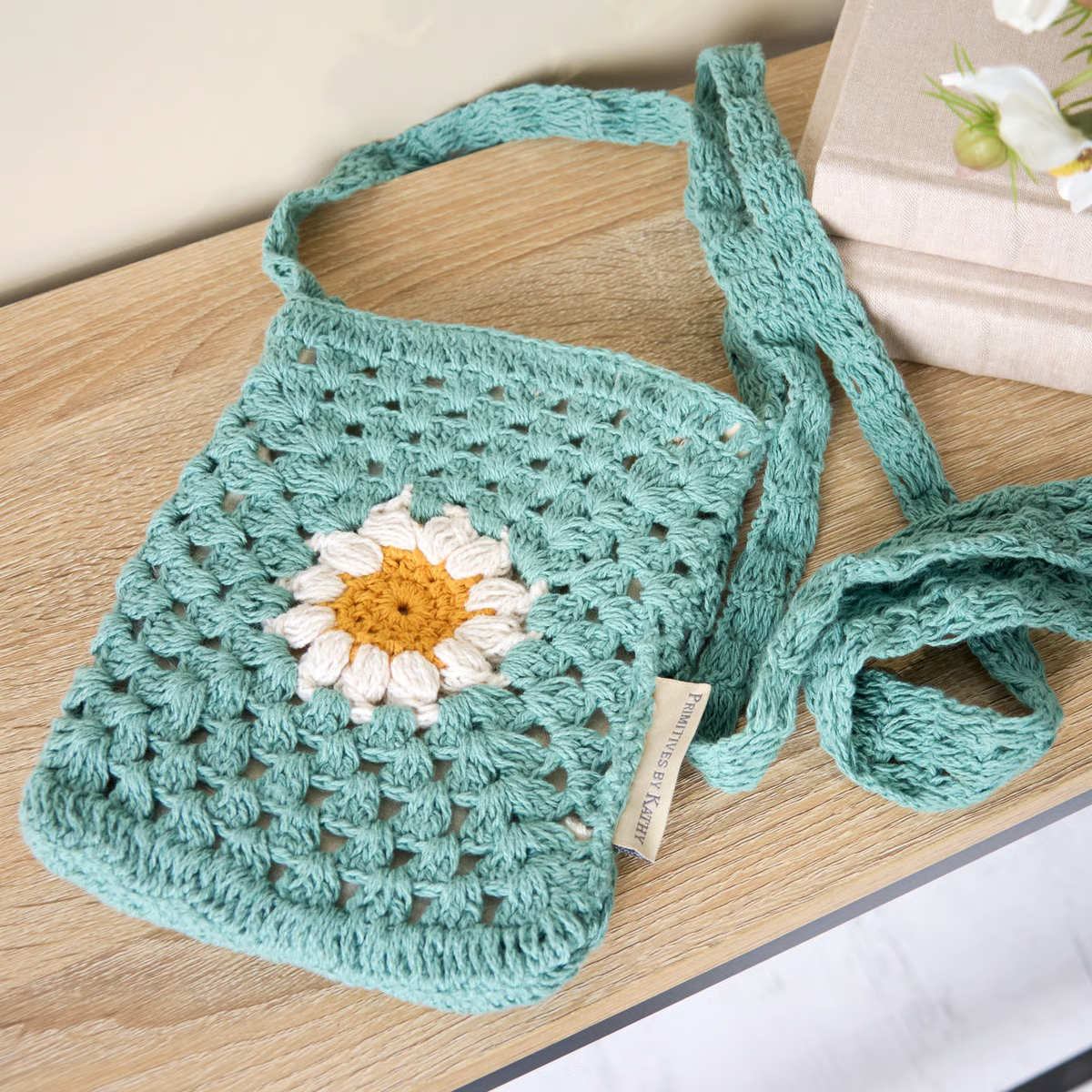 Daisy Crochet Crossbody Bag