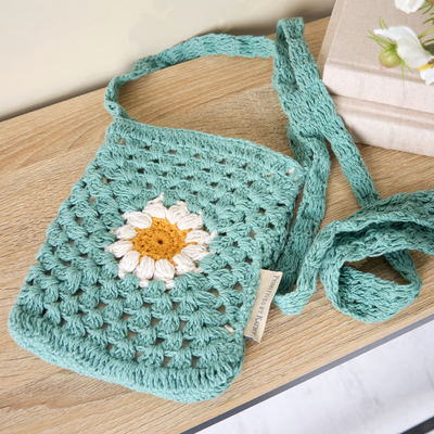 Daisy Crochet Crossbody Bag