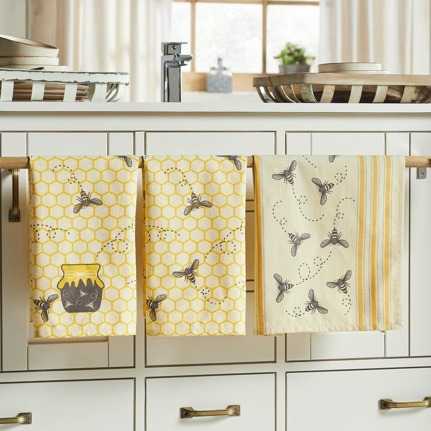 Set of 3 Buzzy Bees Honeypot Tea Towels