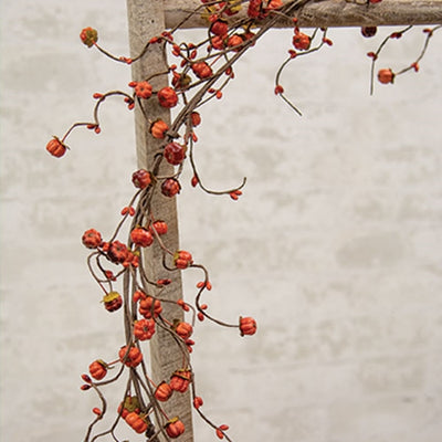 Podka & Pip Berry Wispy 6 ft Faux Garland