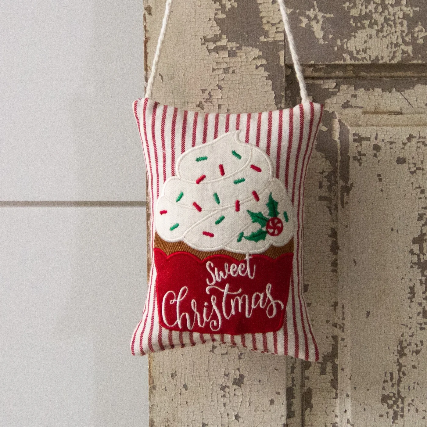 Sweet Christmas Cupcake Hanging Door Ornament