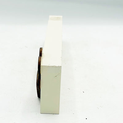 💙 Carrot Cottage Arrow Wooden Sitter Sign