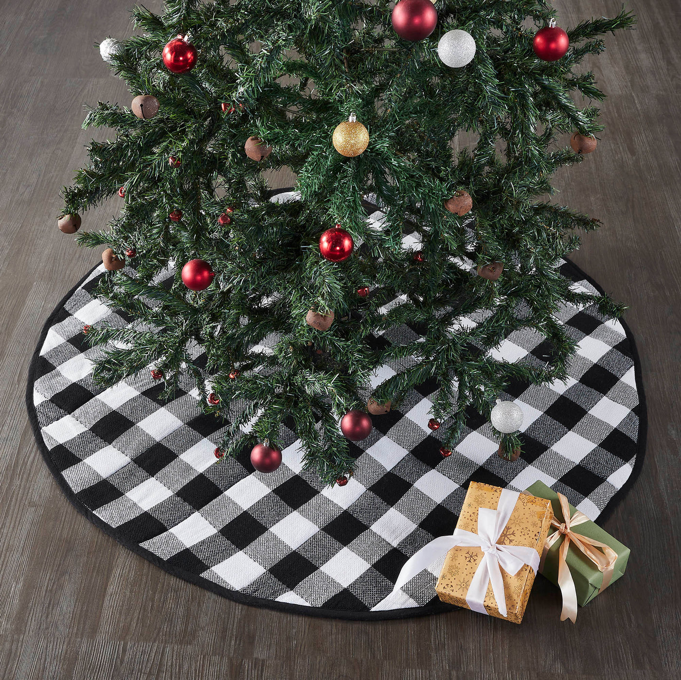 Annie Black Check Christmas Tree Skirt 48" Diameter