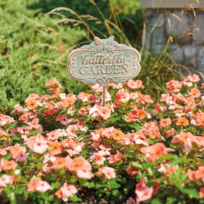 💙 Distressed Butterfly Garden Metal Stake