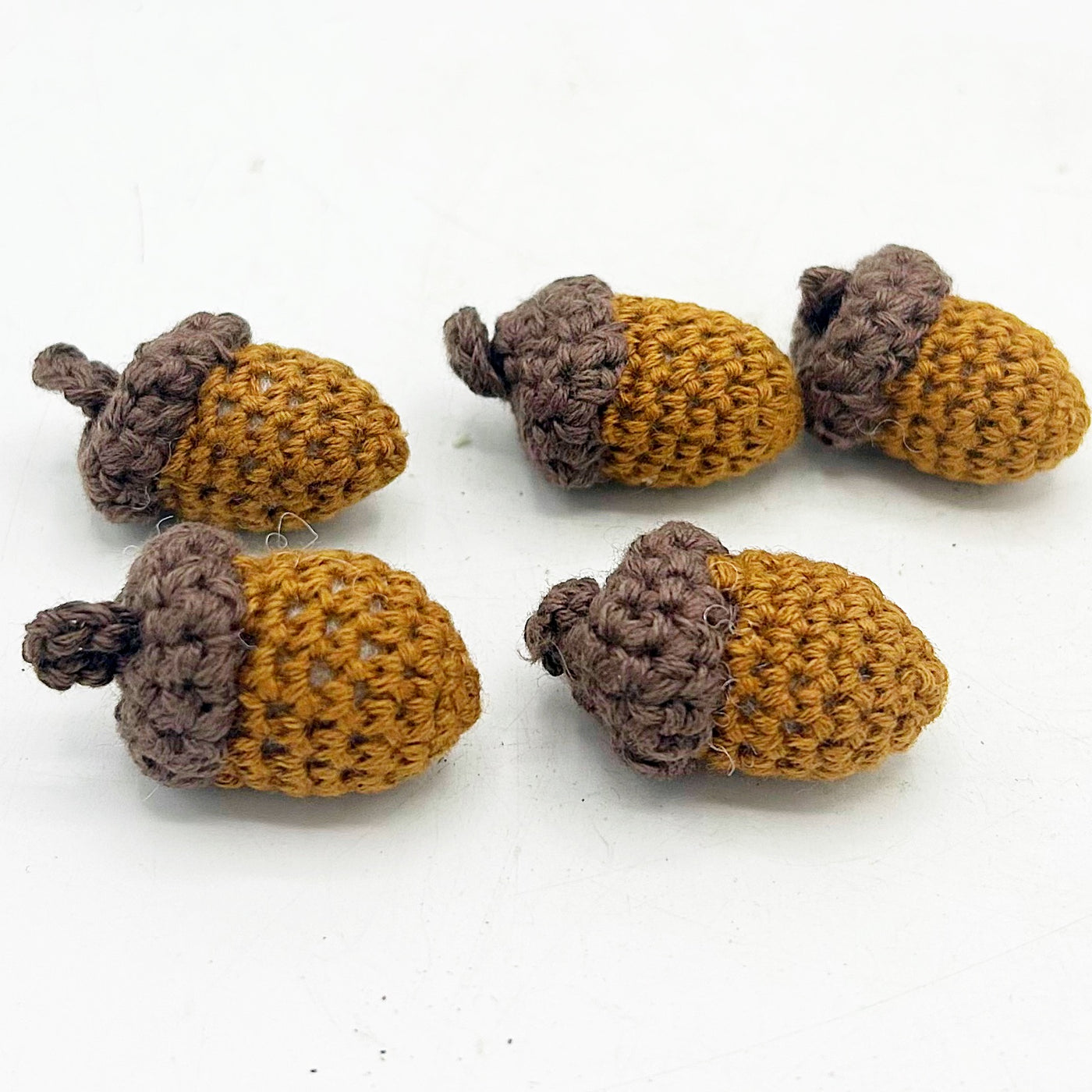 💙 Set of 5 Mini Crochet Acorns 1"