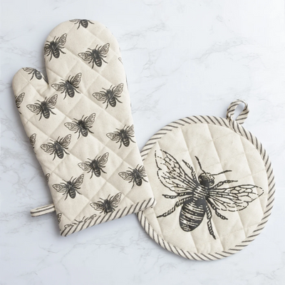 Bee Oven Mitt And Pot Holder