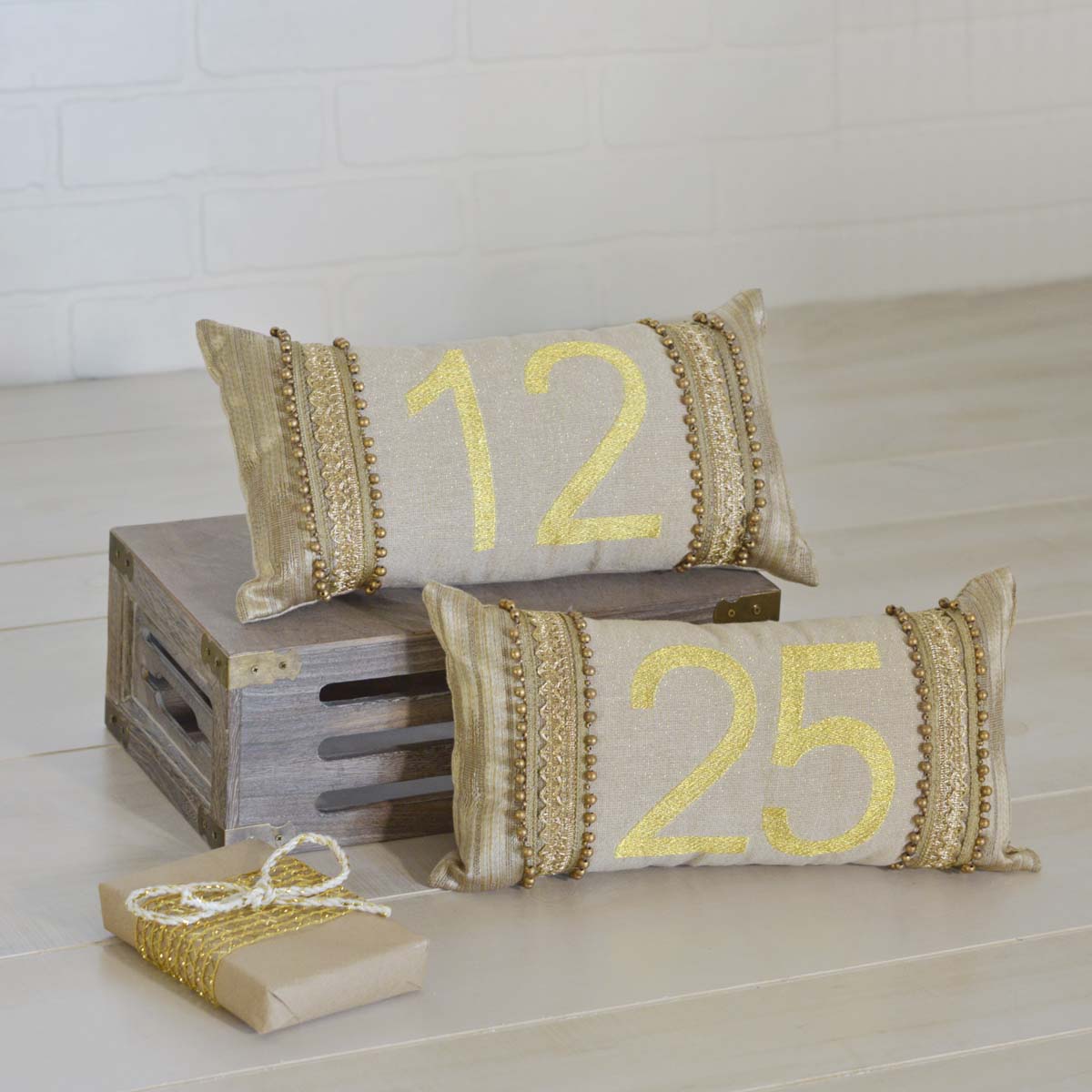 Set of 2 Celebrate 12-25 Small Christmas Pillow Set 7" x 13"