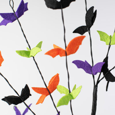 💙 Bright Halloween Felt Bats 30" Spray