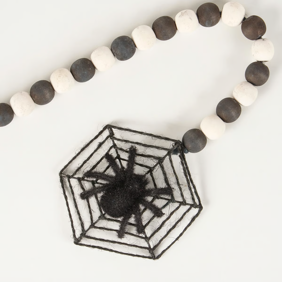 💙 Spider Web Beaded Halloween Garland