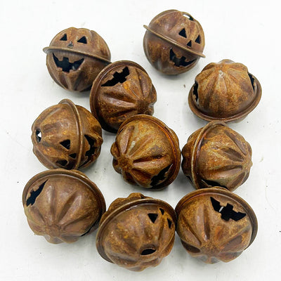 💙 Set of 10 Rusty Jack O' Lantern 1" Bells
