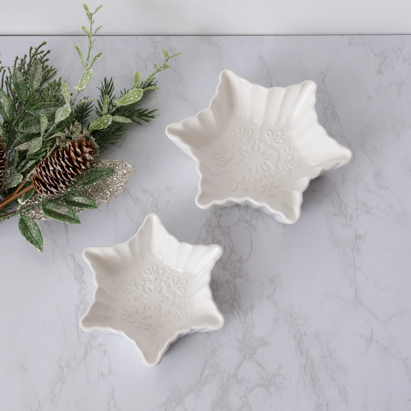 Set of 2 Snowflake Shaped Candy Dishes