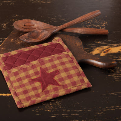 Burgundy Star Pot Holder 8"