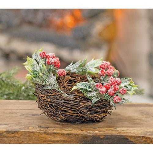 💙 Frosty Red Berries & Leaves Bird Nest