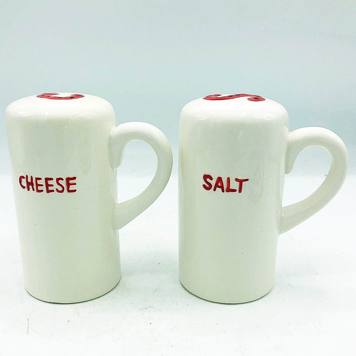💙 Salt and Cheese Popcorn Shakers Tall Red and White Set of 2