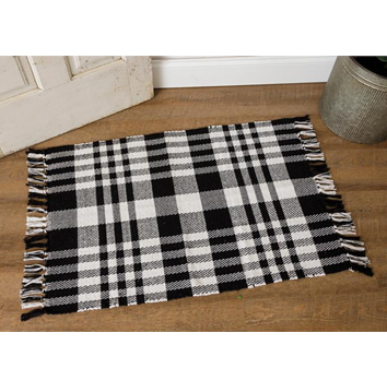 Black and White Scatter Rug 24" x 36"