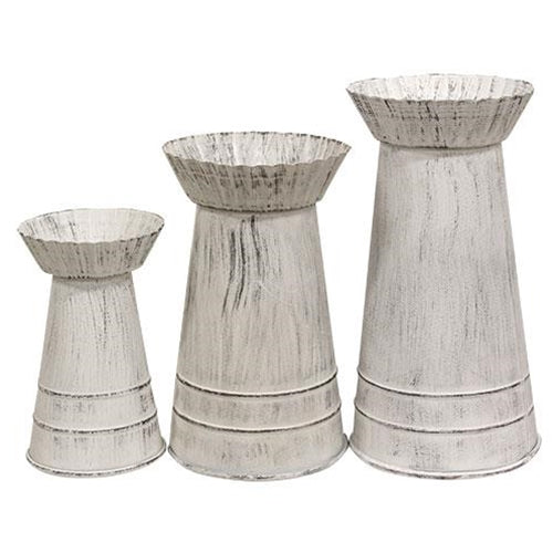 Set of 3 Cottage Chic Fluted Pillar Holders