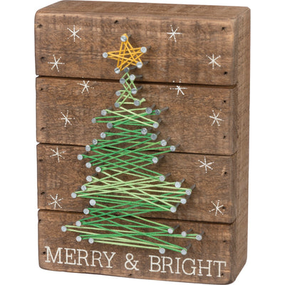 Merry & Bright Christmas Tree String Art4