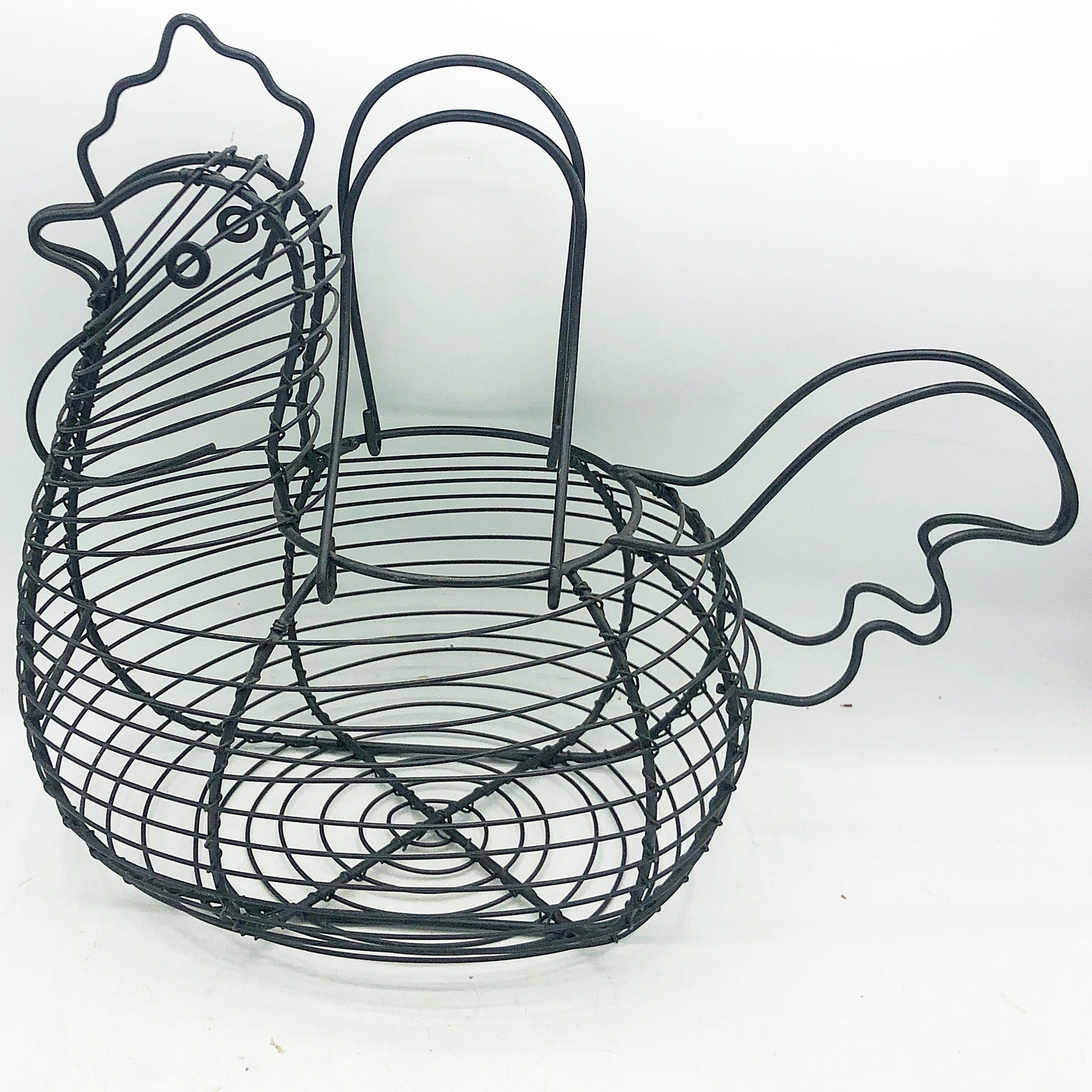 HAPPY BIRTHDAY🎂 💙 Farmhouse Chicken Shaped Black Wire Basket