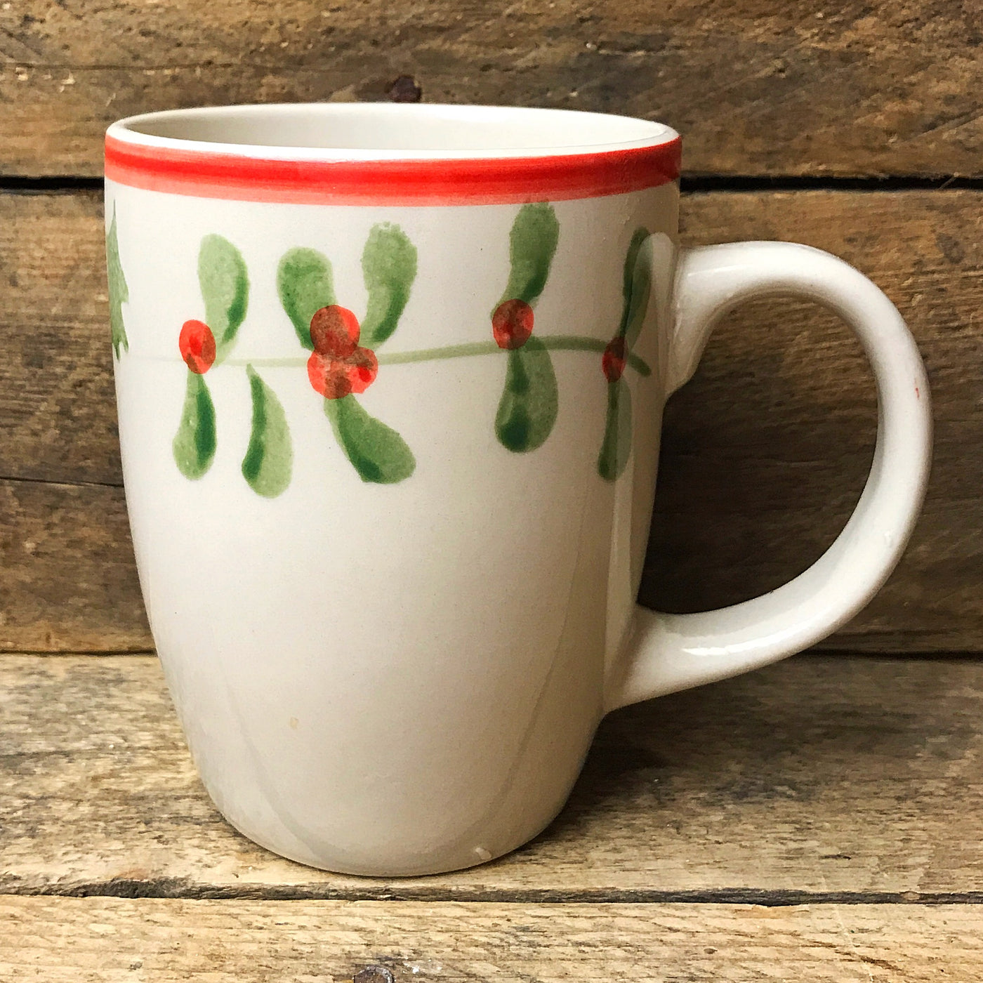 Tabletops Gallery Red and White Holly Mug