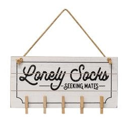 Lonely Socks Seeking Mates Shiplap Clip Sign