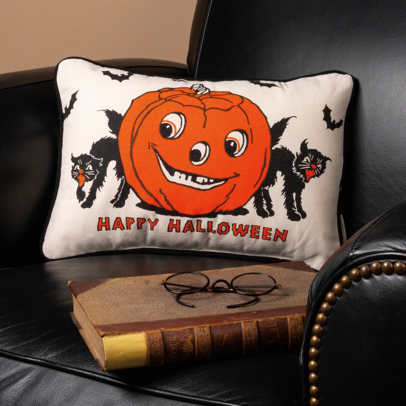 🎄💙 Retro Happy Halloween Jack and Cats Pillow